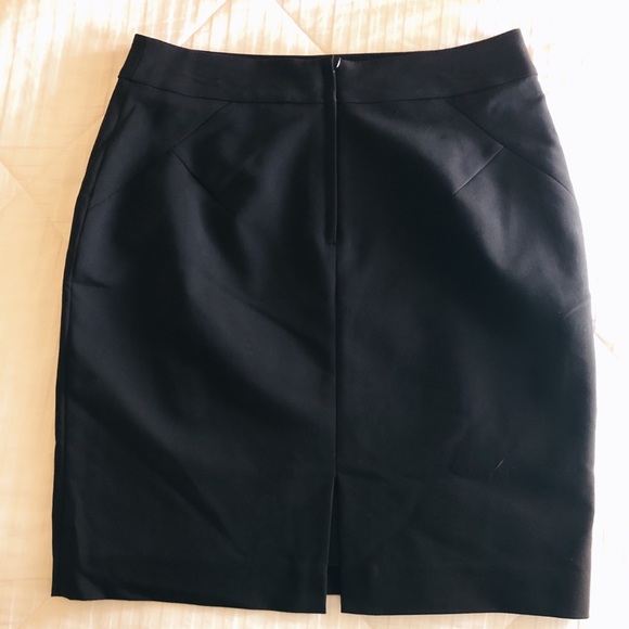 🎉 HP x2 🎉 | H&M | Black Fitted Pencil Skirt - Picture 7 of 8